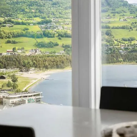 Apartment Spacious Apt - Central - Panorama View, 4br Voss