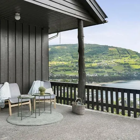 Spacious Apt - Central - Panorama View, 4br Апартаменты